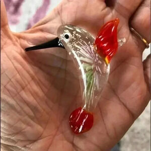 Pretty Red GLOW IN THE DARK Murano Glass Hummingbird Necklace Pendant NWT